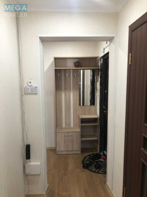 Продаж 1 кімнатної квартири (40/19/8), 9 пов. 10 пов. будинку, <a class="location-link" href="/kiev/" title="Недвижимость Київ">Київ</a>, <a class="location-link" href="/kiev/darnickij/" title="Недвижимость Дарницький район">Дарницький р-н</a>, Бориса Гмирі вул., 9 (изображение 9)