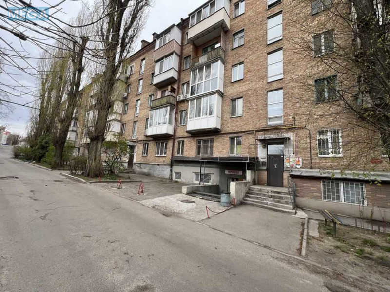 Оренда 2 кімнатної квартири, <a class="location-link" href="/kiev/" title="Недвижимость Київ">Київ</a>, <a class="location-link" href="/kiev/solomenskij/" title="Недвижимость Солом'янський район">Солом'янський р-н</a>, Машиностроительная ул. (изображение 14)