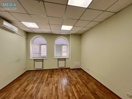 Оренда комерційної нерухомості, 18,05&nbsp;кв.м, под офис, <a class="location-link" href="/kiev/" title="Недвижимость Київ">Київ</a>, <a class="location-link" href="/kiev/podolskij/" title="Недвижимость Подільський район">Подільський р-н</a>, Ярославская ул. (изображение 4)