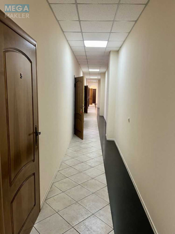 Оренда комерційної нерухомості, 18,05&nbsp;кв.м, под офис, <a class="location-link" href="/kiev/" title="Недвижимость Київ">Київ</a>, <a class="location-link" href="/kiev/podolskij/" title="Недвижимость Подільський район">Подільський р-н</a>, Ярославская ул. (изображение 7)