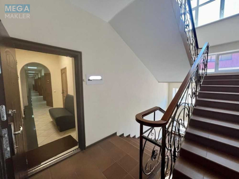 Оренда комерційної нерухомості, 18,05&nbsp;кв.м, под офис, <a class="location-link" href="/kiev/" title="Недвижимость Київ">Київ</a>, <a class="location-link" href="/kiev/podolskij/" title="Недвижимость Подільський район">Подільський р-н</a>, Ярославская ул. (изображение 10)