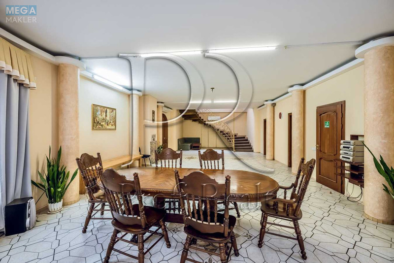 Продаж дома, 3&nbsp;поверху, 568&nbsp;кв.м, 6&nbsp;кімнат, ділянка 10&nbsp;соток, <a class="location-link" href="/kiev/" title="Недвижимость Київ">Київ</a>, <a class="location-link" href="/kiev/solomenskij/" title="Недвижимость Солом'янський район">Солом'янський р-н</a>, Нечуя-Левицького вул. (изображение 14)