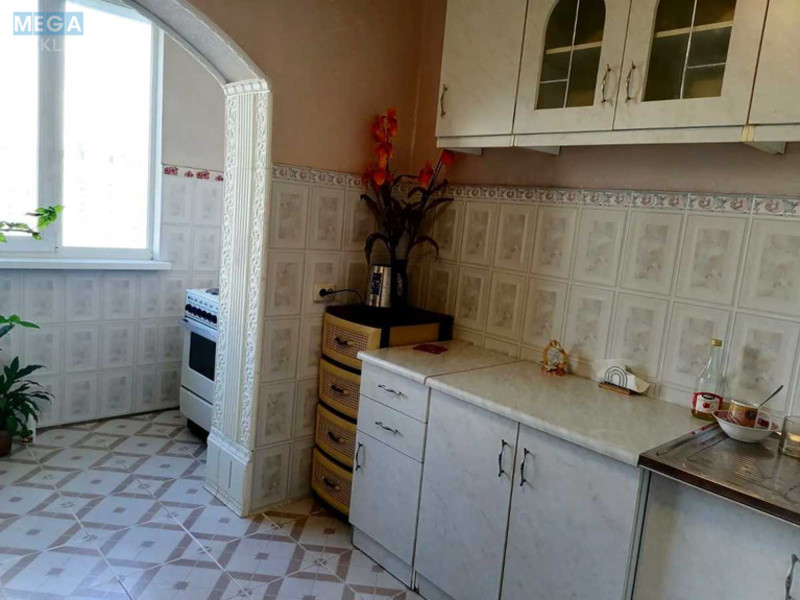 Оренда 2 кімнатної квартири, <a class="location-link" href="/kiev/" title="Недвижимость Київ">Київ</a>, <a class="location-link" href="/kiev/desnyanskij/" title="Недвижимость Деснянський район">Деснянський р-н</a>, Радунська вул., 32 (изображение 9)