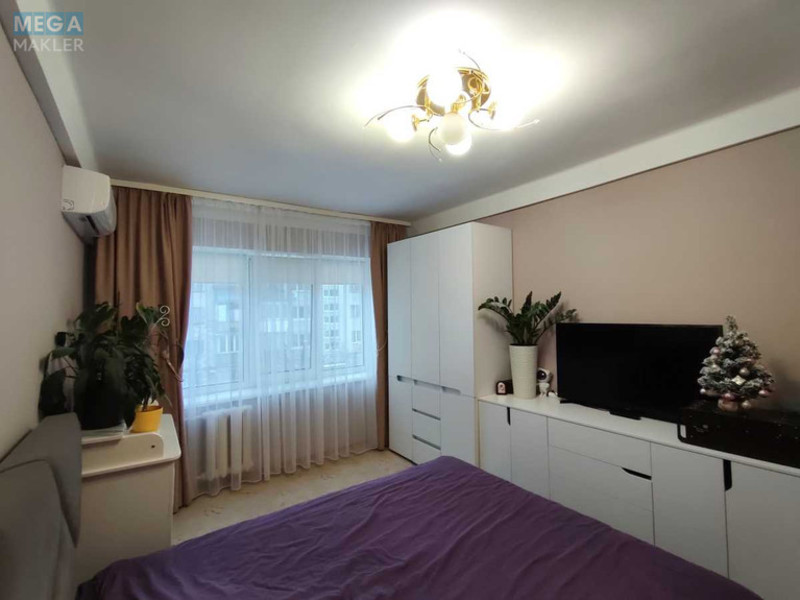 Продаж 2 кімнатної квартири (46/30/8), 3 пов. 5 пов. будинку, <a class="location-link" href="/kiev/" title="Недвижимость Київ">Київ</a>, <a class="location-link" href="/kiev/desnyanskij/" title="Недвижимость Деснянський район">Деснянський р-н</a>, Братиславская ул., 10 (изображение 5)