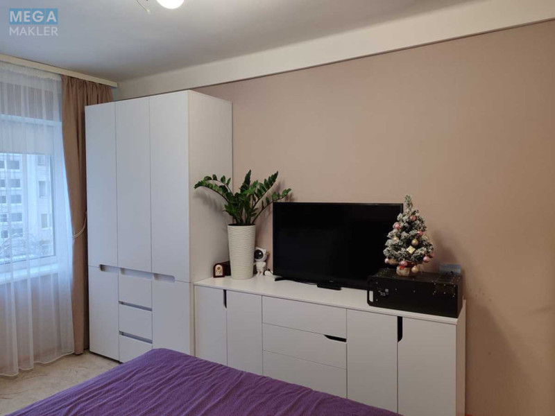 Продаж 2 кімнатної квартири (46/30/8), 3 пов. 5 пов. будинку, <a class="location-link" href="/kiev/" title="Недвижимость Київ">Київ</a>, <a class="location-link" href="/kiev/desnyanskij/" title="Недвижимость Деснянський район">Деснянський р-н</a>, Братиславская ул., 10 (изображение 6)