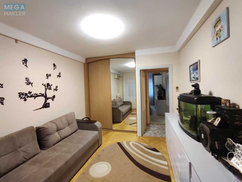 Продаж 2 кімнатної квартири (46/30/8), 3 пов. 5 пов. будинку, <a class="location-link" href="/kiev/" title="Недвижимость Київ">Київ</a>, <a class="location-link" href="/kiev/desnyanskij/" title="Недвижимость Деснянський район">Деснянський р-н</a>, Братиславская ул., 10 (изображение 9)