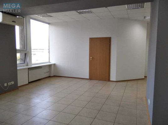 Оренда комерційної нерухомості, 67&nbsp;кв.м, под офис, <a class="location-link" href="/kiev/" title="Недвижимость Київ">Київ</a>, <a class="location-link" href="/kiev/dneprovskij/" title="Недвижимость Дніпровський район">Дніпровський р-н</a>, Евгения Сверстюка ул., 11б (изображение 4)