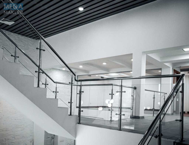 Оренда комерційної нерухомості, 225&nbsp;кв.м, под офис, <a class="location-link" href="/kiev/" title="Недвижимость Київ">Київ</a>, <a class="location-link" href="/kiev/dneprovskij/" title="Недвижимость Дніпровський район">Дніпровський р-н</a>, Евгения Сверстюка ул., 11б (изображение 7)