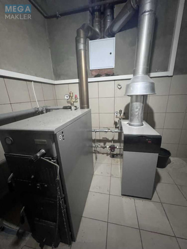 Продаж дома, 2&nbsp;поверху, 383&nbsp;кв.м, 5&nbsp;кімнат, ділянка 16&nbsp;соток, <a class="location-link" href="/podgorcy-selo/" title="Недвижимость Підгірці">Підгірці</a>, Київська (изображение 2)