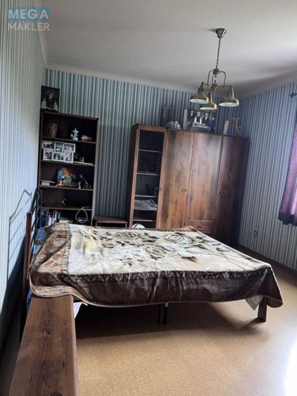 Продаж дома, 2&nbsp;поверху, 383&nbsp;кв.м, 5&nbsp;кімнат, ділянка 16&nbsp;соток, <a class="location-link" href="/podgorcy-selo/" title="Недвижимость Підгірці">Підгірці</a>, Київська (изображение 4)