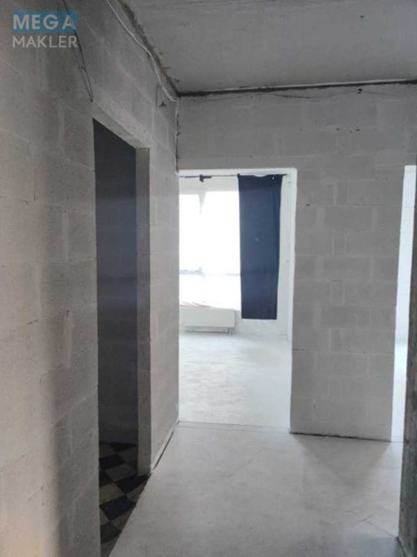 Оренда 3 кімнатної квартири, <a class="location-link" href="/kiev/" title="Недвижимость Київ">Київ</a>, <a class="location-link" href="/kiev/shevchenkovskij/" title="Недвижимость Шевченківський район">Шевченківський р-н</a>, Салютная ул., 2 (изображение 5)