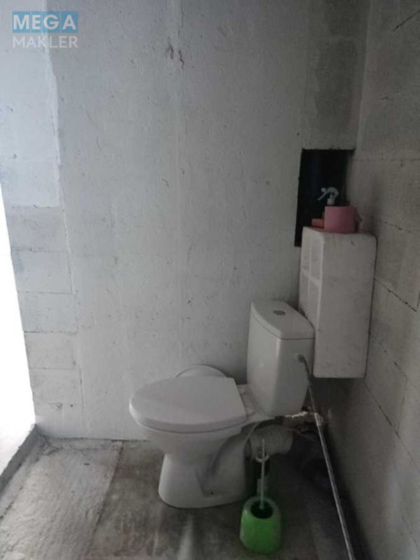 Оренда 3 кімнатної квартири, <a class="location-link" href="/kiev/" title="Недвижимость Київ">Київ</a>, <a class="location-link" href="/kiev/shevchenkovskij/" title="Недвижимость Шевченківський район">Шевченківський р-н</a>, Салютная ул., 2 (изображение 7)