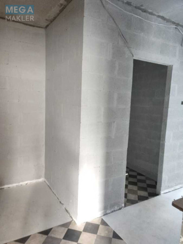 Оренда 3 кімнатної квартири, <a class="location-link" href="/kiev/" title="Недвижимость Київ">Київ</a>, <a class="location-link" href="/kiev/shevchenkovskij/" title="Недвижимость Шевченківський район">Шевченківський р-н</a>, Салютная ул., 2 (изображение 10)