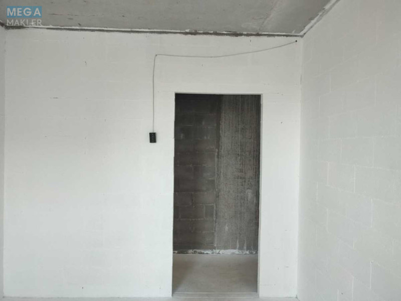 Оренда 3 кімнатної квартири, <a class="location-link" href="/kiev/" title="Недвижимость Київ">Київ</a>, <a class="location-link" href="/kiev/shevchenkovskij/" title="Недвижимость Шевченківський район">Шевченківський р-н</a>, Салютная ул., 2 (изображение 14)