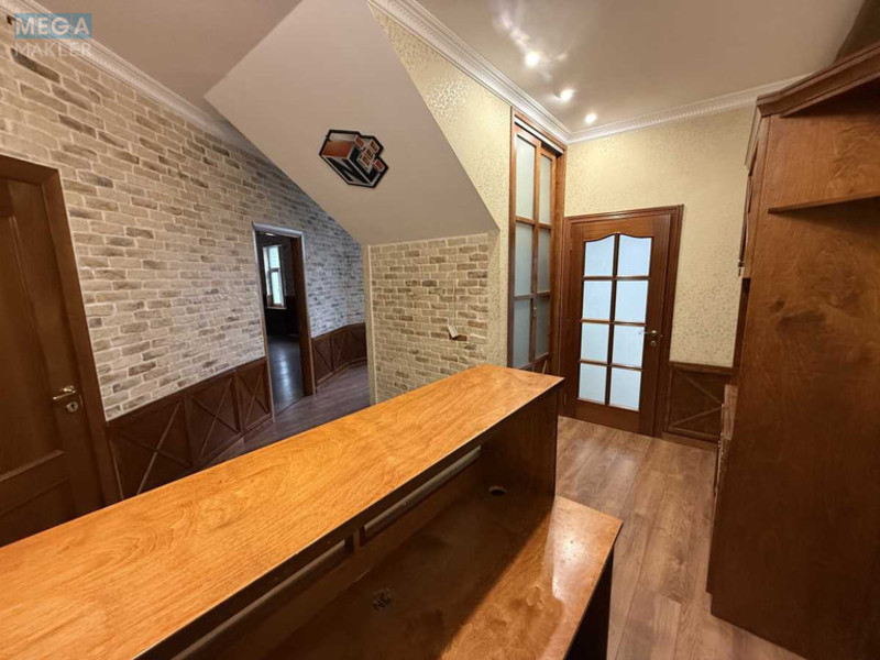 Оренда комерційної нерухомості, 197&nbsp;кв.м, под офис, <a class="location-link" href="/kiev/" title="Недвижимость Київ">Київ</a>, <a class="location-link" href="/kiev/shevchenkovskij/" title="Недвижимость Шевченківський район">Шевченківський р-н</a>, Трехсвятительская ул., 13 (изображение 12)