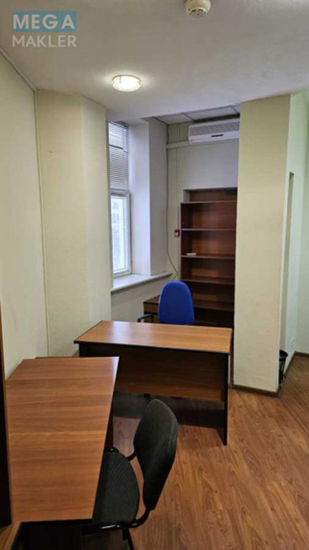 Оренда комерційної нерухомості, 15&nbsp;кв.м, под офис, <a class="location-link" href="/kiev/" title="Недвижимость Київ">Київ</a>, <a class="location-link" href="/kiev/darnickij/" title="Недвижимость Дарницький район">Дарницький р-н</a>, Михайла Гришка вул., 4 (изображение 6)