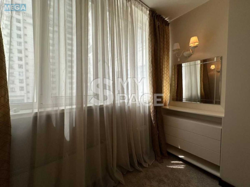 Продаж 3 кімнатної квартири (108/38/32), 3 пов. 27 пов. будинку, <a class="location-link" href="/kiev/" title="Недвижимость Київ">Київ</a>, <a class="location-link" href="/kiev/pecherskij/" title="Недвижимость Печерський район">Печерський р-н</a>, Щорса вул., 44А (изображение 22)