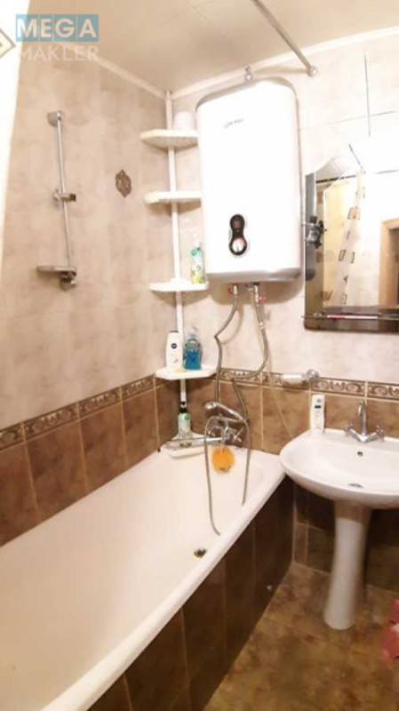 Оренда 3 кімнатної квартири, <a class="location-link" href="/kiev/" title="Недвижимость Київ">Київ</a>, <a class="location-link" href="/kiev/obolonskij/" title="Недвижимость Оболонський район">Оболонський р-н</a>, Казанская ул., 18 (изображение 14)