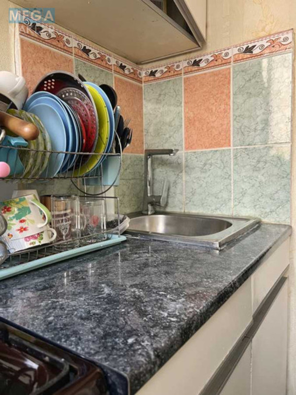 Продаж 1 кімнатної квартири (22/13/4), 3 пов. 9 пов. будинку, <a class="location-link" href="/kiev/" title="Недвижимость Київ">Київ</a>, <a class="location-link" href="/kiev/podolskij/" title="Недвижимость Подільський район">Подільський р-н</a>, Копилівська вул., 10Б (изображение 3)