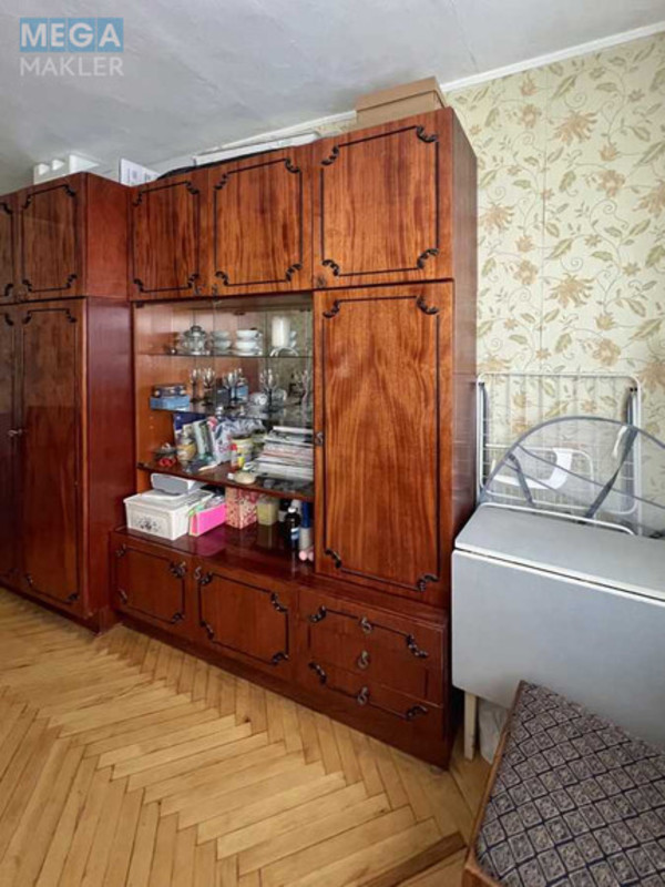 Продаж 1 кімнатної квартири (22/13/4), 3 пов. 9 пов. будинку, <a class="location-link" href="/kiev/" title="Недвижимость Київ">Київ</a>, <a class="location-link" href="/kiev/podolskij/" title="Недвижимость Подільський район">Подільський р-н</a>, Копилівська вул., 10Б (изображение 6)