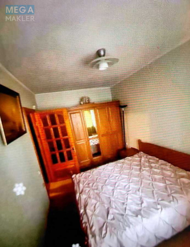 Продаж 2 кімнатної квартири (52/30/7,5), 8 пов. 9 пов. будинку, <a class="location-link" href="/kiev/" title="Недвижимость Київ">Київ</a>, <a class="location-link" href="/kiev/solomenskij/" title="Недвижимость Солом'янський район">Солом'янський р-н</a>, Нововокзальна вул., 21 (изображение 6)