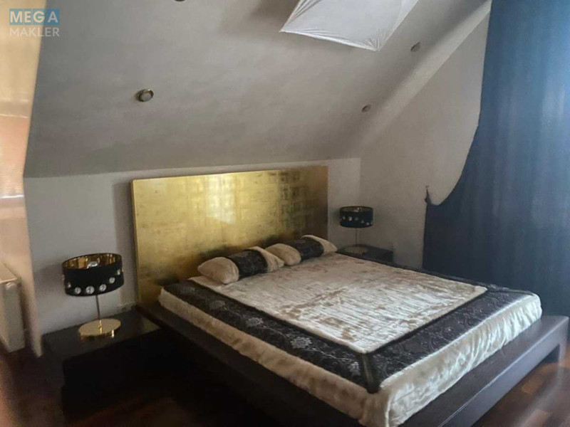 Продаж дома, 2&nbsp;поверху, 265&nbsp;кв.м, 5&nbsp;кімнат, ділянка 40&nbsp;соток, <a class="location-link" href="/kiev/" title="Недвижимость Київ">Київ</a>, <a class="location-link" href="/kiev/darnickij/" title="Недвижимость Дарницький район">Дарницький р-н</a>, Центральна вул. (изображение 18)