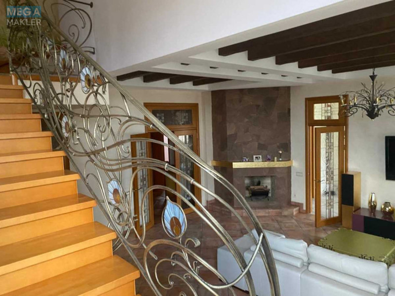 Продаж дома, 2&nbsp;поверху, 265&nbsp;кв.м, 5&nbsp;кімнат, ділянка 40&nbsp;соток, <a class="location-link" href="/kiev/" title="Недвижимость Київ">Київ</a>, <a class="location-link" href="/kiev/darnickij/" title="Недвижимость Дарницький район">Дарницький р-н</a>, Центральна вул. (изображение 21)