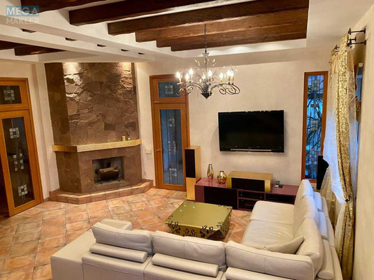 Продаж дома, 2&nbsp;поверху, 265&nbsp;кв.м, 5&nbsp;кімнат, ділянка 40&nbsp;соток, <a class="location-link" href="/kiev/" title="Недвижимость Київ">Київ</a>, <a class="location-link" href="/kiev/darnickij/" title="Недвижимость Дарницький район">Дарницький р-н</a>, Центральна вул. (изображение 23)