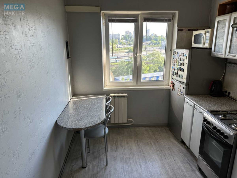 Продаж 3 кімнатної квартири (59/40/8), 9 пов. 9 пов. будинку, <a class="location-link" href="/kiev/" title="Недвижимость Київ">Київ</a>, <a class="location-link" href="/kiev/solomenskij/" title="Недвижимость Солом'янський район">Солом'янський р-н</a>, Борщаговская ул., 4 (изображение 11)