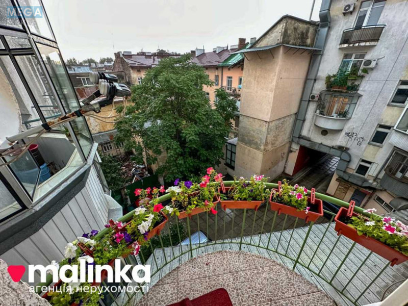 Продаж 3 кімнатної квартири (99/56/18), 4 пов. 5 пов. будинку, <a class="location-link" href="/lviv/" title="Недвижимость Львів">Львів</a>, <a class="location-link" href="/lviv/frankovskij/" title="Недвижимость Франківський район">Франківський р-н</a>, Єфремова, 13 (изображение 5)