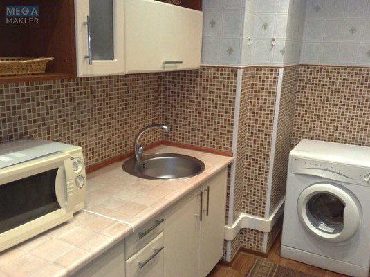 Оренда 1 кімнатної квартири, <a class="location-link" href="/kiev/" title="Недвижимость Київ">Київ</a>, <a class="location-link" href="/kiev/pecherskij/" title="Недвижимость Печерський район">Печерський р-н</a>, Леси Украинки бульв. (изображение 5)