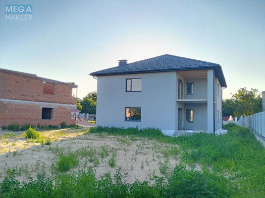 Продаж дома, 2&nbsp;поверху, 267&nbsp;кв.м, 5&nbsp;кімнат, ділянка 10&nbsp;соток, <a class="location-link" href="/pogreby-selo-kv-brovarskij-rajon/" title="Недвижимость Погреби">Погреби</a>, Ратушного, 6 (изображение 6)