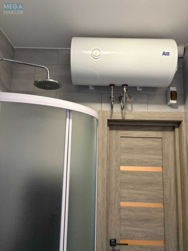 Оренда комерційної нерухомості, 56&nbsp;кв.м, под офис, <a class="location-link" href="/kiev/" title="Недвижимость Київ">Київ</a>, <a class="location-link" href="/kiev/pecherskij/" title="Недвижимость Печерський район">Печерський р-н</a>, Лютеранская ул., 16 (изображение 17)