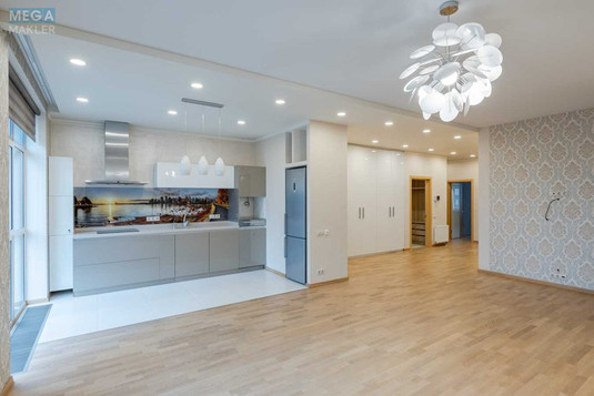 Продаж 4 кімнатної квартири (146/?/?), 16 пов. 22 пов. будинку, <a class="location-link" href="/kiev/" title="Недвижимость Київ">Київ</a>, <a class="location-link" href="/kiev/pecherskij/" title="Недвижимость Печерський район">Печерський р-н</a>, Андрія Верхогляда вул., 16 (изображение 6)