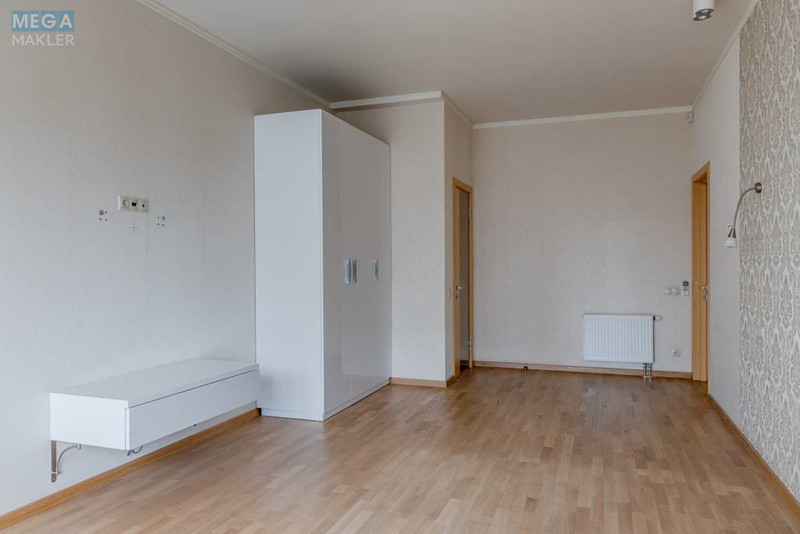 Продаж 4 кімнатної квартири (146/?/?), 16 пов. 22 пов. будинку, <a class="location-link" href="/kiev/" title="Недвижимость Київ">Київ</a>, <a class="location-link" href="/kiev/pecherskij/" title="Недвижимость Печерський район">Печерський р-н</a>, Андрія Верхогляда вул., 16 (изображение 10)