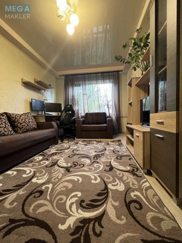 Продаж 2 кімнатної квартири (45/29/7), 5 пов. 5 пов. будинку, <a class="location-link" href="/kiev/" title="Недвижимость Київ">Київ</a>, <a class="location-link" href="/kiev/svyatoshinskij/" title="Недвижимость Святошинський район">Святошинський р-н</a>, Зодчих вул. (изображение 3)