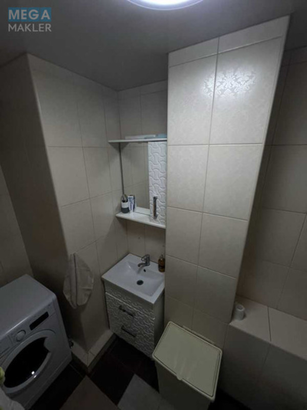 Продаж 2 кімнатної квартири (45/29/7), 5 пов. 5 пов. будинку, <a class="location-link" href="/kiev/" title="Недвижимость Київ">Київ</a>, <a class="location-link" href="/kiev/svyatoshinskij/" title="Недвижимость Святошинський район">Святошинський р-н</a>, Зодчих вул. (изображение 15)