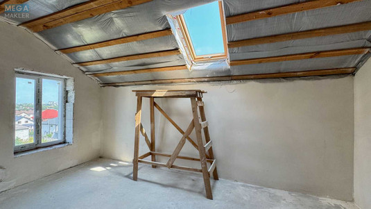 Продаж 3 кімнатної квартири (82/37/29), 4 пов. 4 пов. будинку, <a class="location-link" href="/kiev/" title="Недвижимость Київ">Київ</a>, <a class="location-link" href="/kiev/solomenskij/" title="Недвижимость Солом'янський район">Солом'янський р-н</a>, Ивана Билыка ул., 11 (изображение 6)