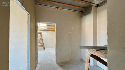 Продаж 3 кімнатної квартири (82/37/29), 4 пов. 4 пов. будинку, <a class="location-link" href="/kiev/" title="Недвижимость Київ">Київ</a>, <a class="location-link" href="/kiev/solomenskij/" title="Недвижимость Солом'янський район">Солом'янський р-н</a>, Ивана Билыка ул., 11 (изображение 11)