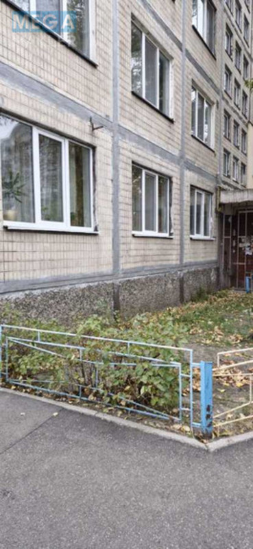 Продаж 3 кімнатної квартири (68/49/7), 1 пов. 9 пов. будинку, <a class="location-link" href="/kiev/" title="Недвижимость Київ">Київ</a>, <a class="location-link" href="/kiev/obolonskij/" title="Недвижимость Оболонський район">Оболонський р-н</a>, Озерная ул., 10 (изображение 2)