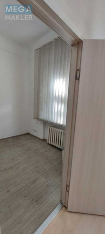 Продаж комерційної нерухомості, 40&nbsp;кв.м, под офис, <a class="location-link" href="/kiev/" title="Недвижимость Київ">Київ</a>, <a class="location-link" href="/kiev/shevchenkovskij/" title="Недвижимость Шевченківський район">Шевченківський р-н</a>, Гоголевская ул., 49 (изображение 13)