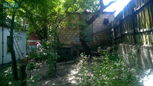 Продаж дома, 1&nbsp; поверх, 65&nbsp;кв.м, 2&nbsp;кімнати, ділянка 5&nbsp;соток, <a class="location-link" href="/kiev/" title="Недвижимость Київ">Київ</a>, <a class="location-link" href="/kiev/solomenskij/" title="Недвижимость Солом'янський район">Солом'янський р-н</a>, Травневая ул., 11 (изображение 6)