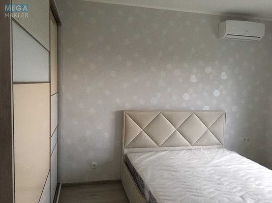 Оренда 2 кімнатної квартири, <a class="location-link" href="/kiev/" title="Недвижимость Київ">Київ</a>, <a class="location-link" href="/kiev/goloseevskij/" title="Недвижимость Голосіївський район">Голосіївський р-н</a>, Академика Глушкова просп., 9д (изображение 3)