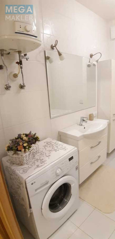 Оренда 2 кімнатної квартири, <a class="location-link" href="/kiev/" title="Недвижимость Київ">Київ</a>, <a class="location-link" href="/kiev/goloseevskij/" title="Недвижимость Голосіївський район">Голосіївський р-н</a>, Ломоносова ул., 73Г (изображение 12)