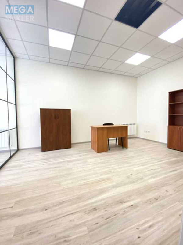 Оренда комерційної нерухомості, 111&nbsp;кв.м, под офис, <a class="location-link" href="/kiev/" title="Недвижимость Київ">Київ</a>, <a class="location-link" href="/kiev/shevchenkovskij/" title="Недвижимость Шевченківський район">Шевченківський р-н</a>, Глубочицкая ул., 17є (изображение 12)