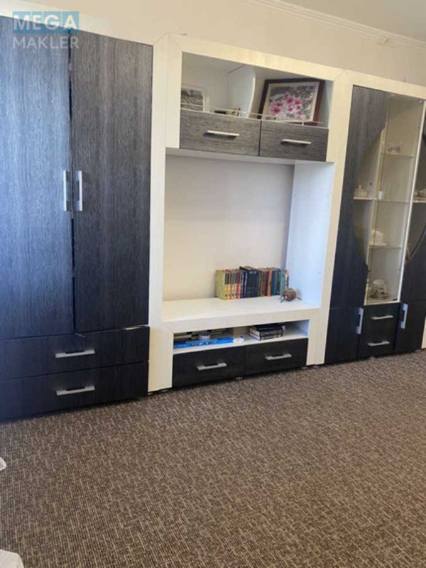 Продаж 3 кімнатної квартири (72,4/45,2/6), 4 пов. 9 пов. будинку, <a class="location-link" href="/kiev/" title="Недвижимость Київ">Київ</a>, <a class="location-link" href="/kiev/darnickij/" title="Недвижимость Дарницький район">Дарницький р-н</a>, Ревуцького вул., 13 (изображение 2)