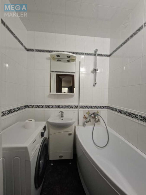 Продаж 3 кімнатної квартири (71/43/8), 9 пов. 12 пов. будинку, <a class="location-link" href="/odessa/" title="Недвижимость Одеса">Одеса</a>, <a class="location-link" href="/odessa/suvorovskij/" title="Недвижимость Суворовський район">Суворовський р-н</a>, Князя Володимира Великого, 70 (изображение 10)