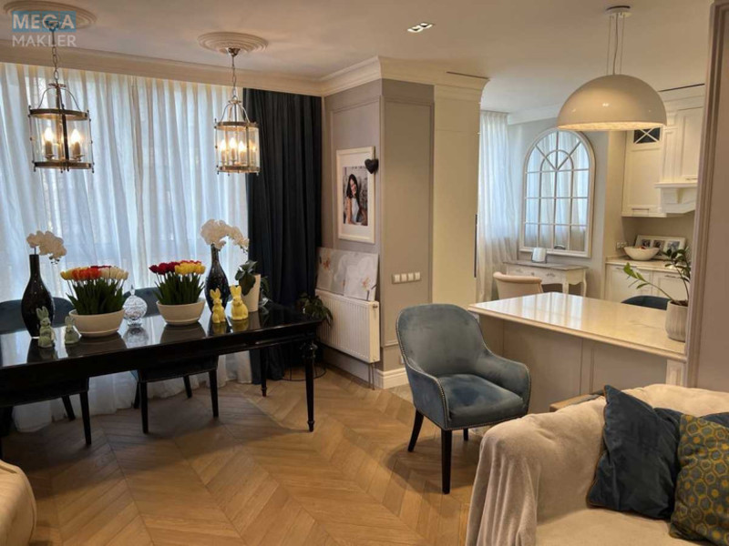 Продаж 3 кімнатної квартири (102/58/14), 15 пов. 20 пов. будинку, <a class="location-link" href="/kiev/" title="Недвижимость Київ">Київ</a>, <a class="location-link" href="/kiev/goloseevskij/" title="Недвижимость Голосіївський район">Голосіївський р-н</a>, Маршала Конева ул., 10/1 (изображение 3)