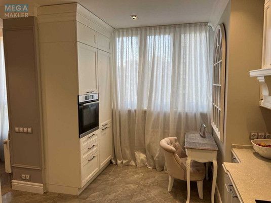 Продаж 3 кімнатної квартири (102/58/14), 15 пов. 20 пов. будинку, <a class="location-link" href="/kiev/" title="Недвижимость Київ">Київ</a>, <a class="location-link" href="/kiev/goloseevskij/" title="Недвижимость Голосіївський район">Голосіївський р-н</a>, Маршала Конева ул., 10/1 (изображение 7)