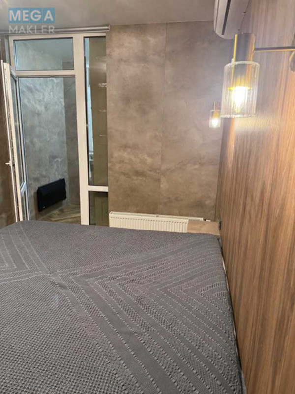 Оренда 1 кімнатної квартири, <a class="location-link" href="/kiev/" title="Недвижимость Київ">Київ</a>, <a class="location-link" href="/kiev/solomenskij/" title="Недвижимость Солом'янський район">Солом'янський р-н</a>, Митрополита Василия Липковского ул., 38 (изображение 3)